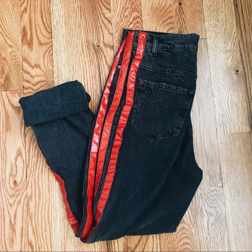 Urban Outfitters, BDG Mom Jeans